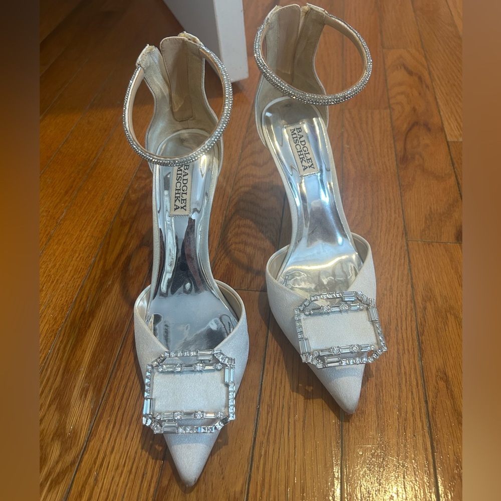 Badgley Mischka Satin White Embellished Heel